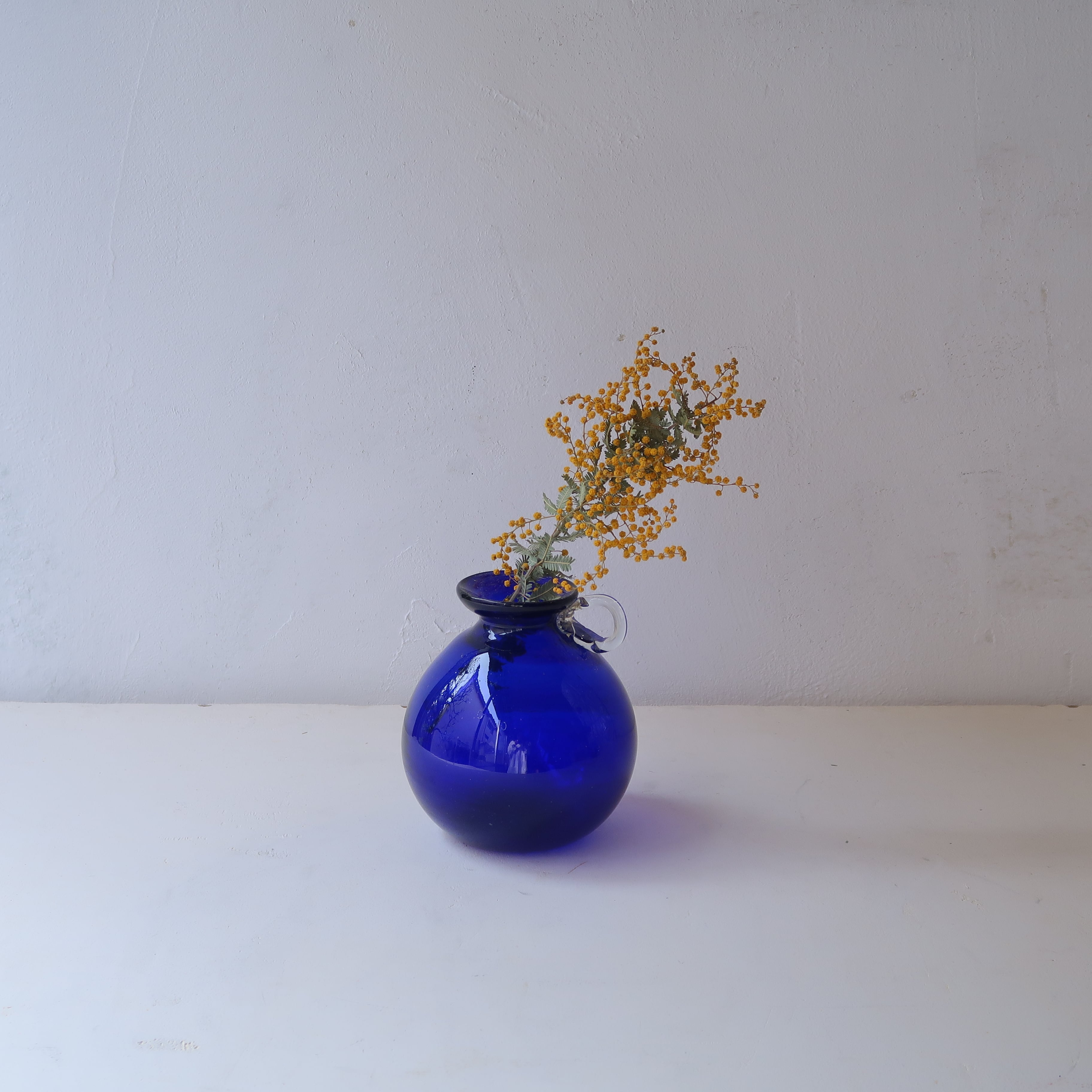 コバルトブルーの丸花瓶 | SUISUI