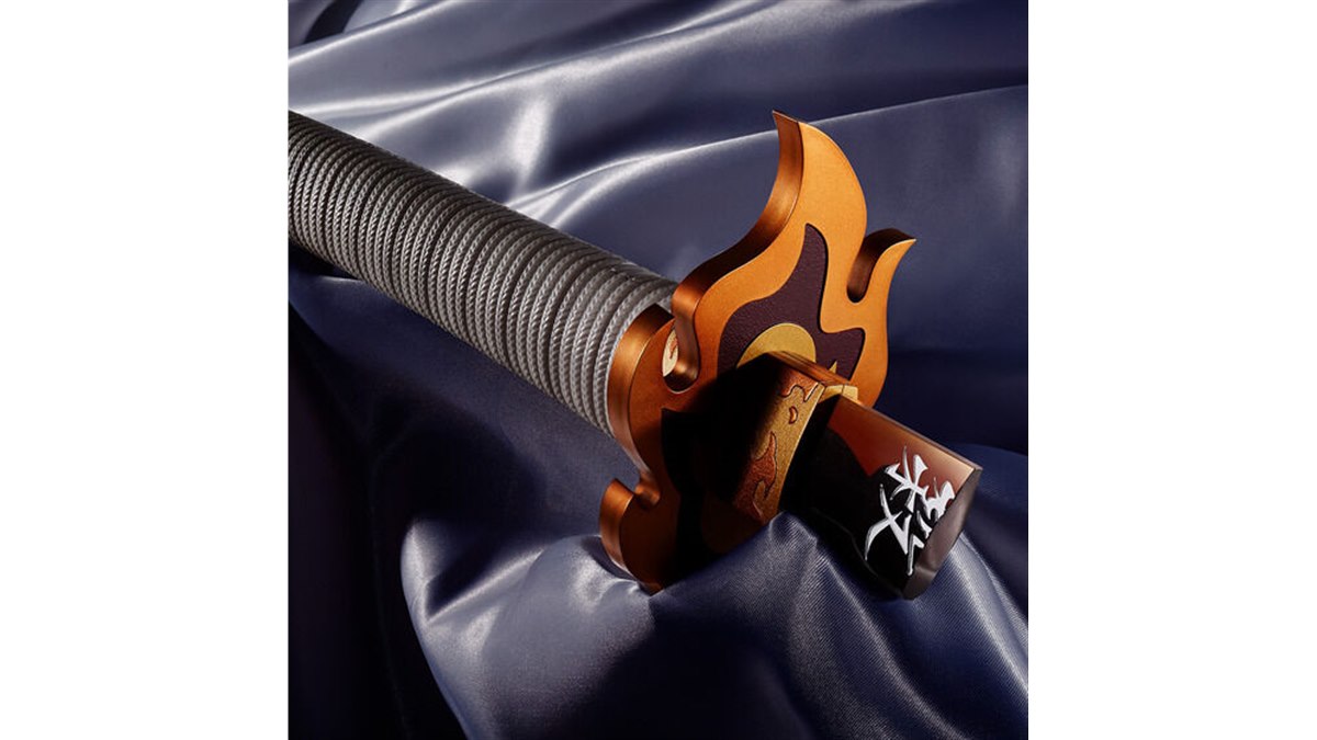 鬼滅の刃」煉獄杏寿郎の“折れた日輪刀”を約1/1スケールで再現 - 価格.com