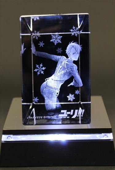ユーリ!!! on ICE 3Dクリスタルアート ヴィクトル・ニキフォロフ 台座