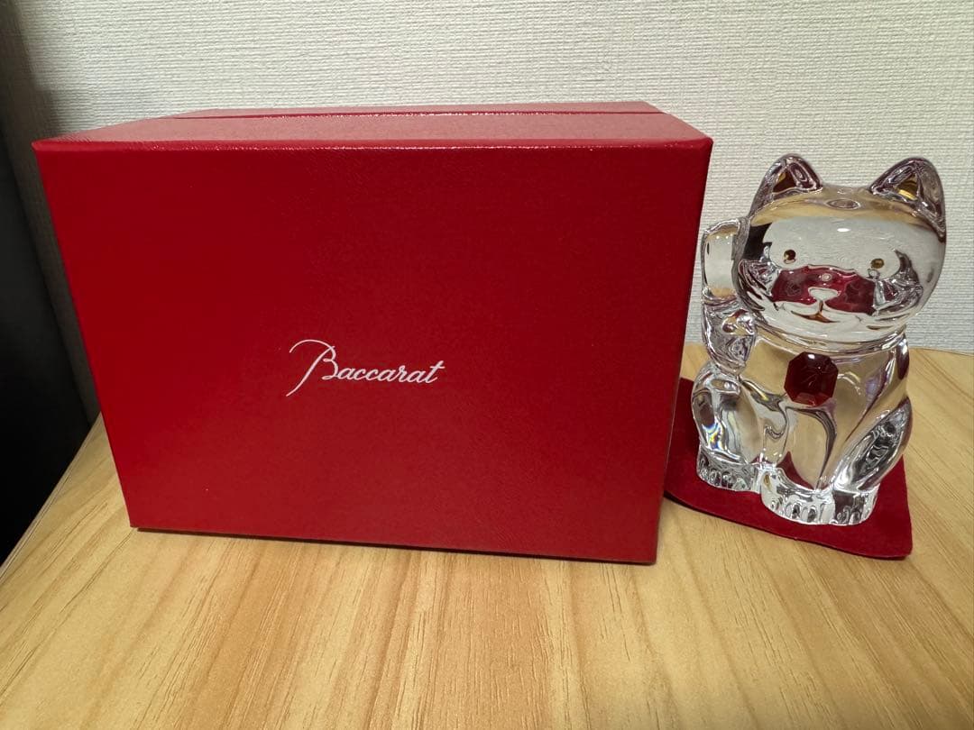 美品！バカラ 招き猫 まねき猫 レッドオクトゴン 箱付き まねき猫 レッドオクトゴン | バカラ 日本