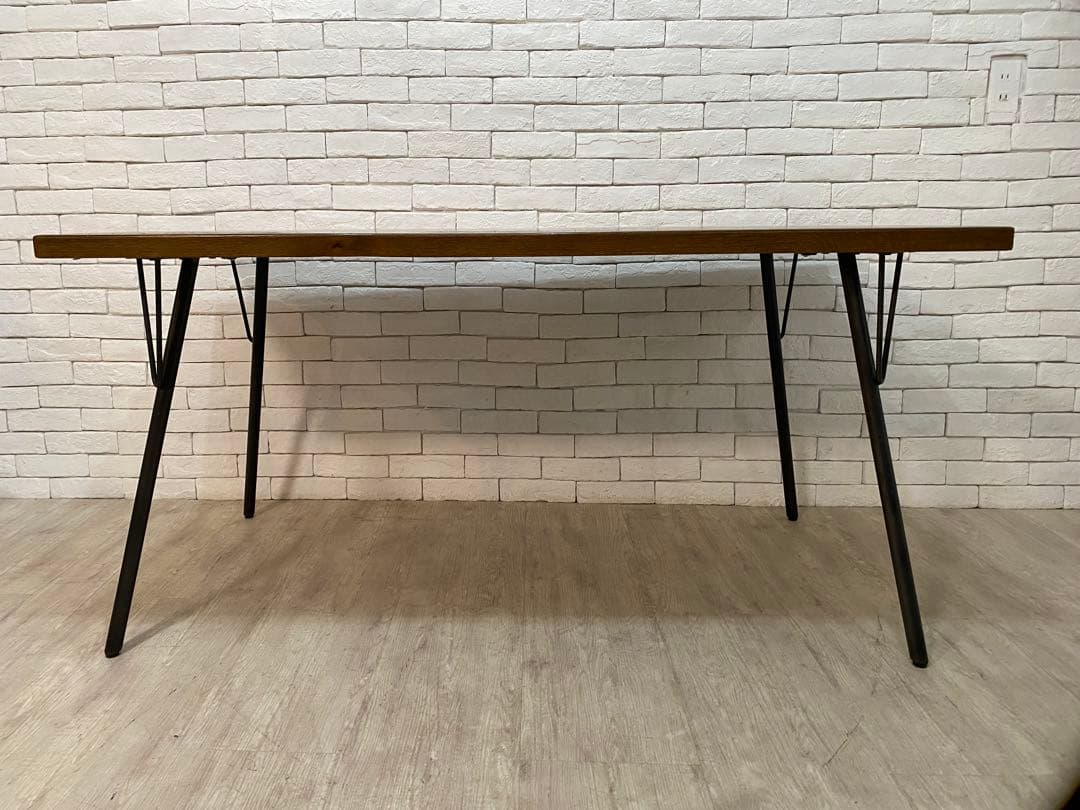 【Buddy　八王子まで配達無料】定価10万円　アクメ　ダイニング