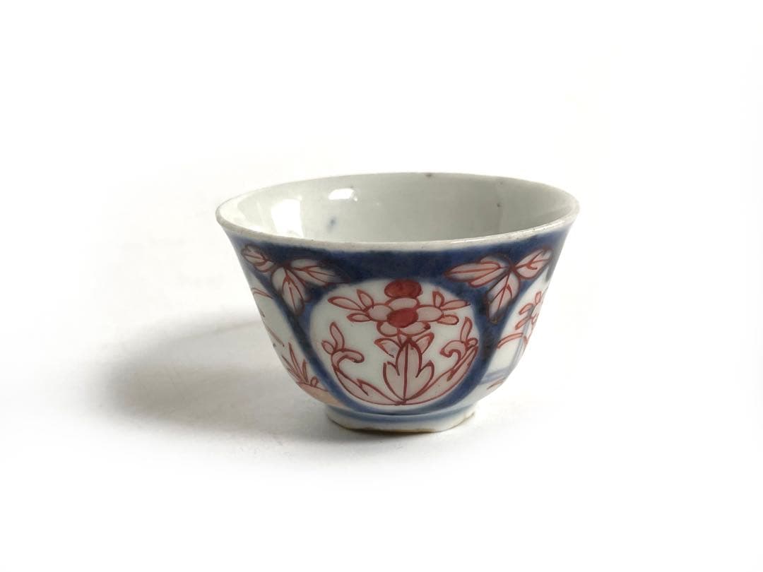 骨董　アンティーク　古伊万里　輸出伊万里　色絵　猪口　盃　酒器　カップ　輸出手 骨董 アンティーク 古伊万里 輸出伊万里 色絵 猪口 盃 酒器 カップ 輸出手