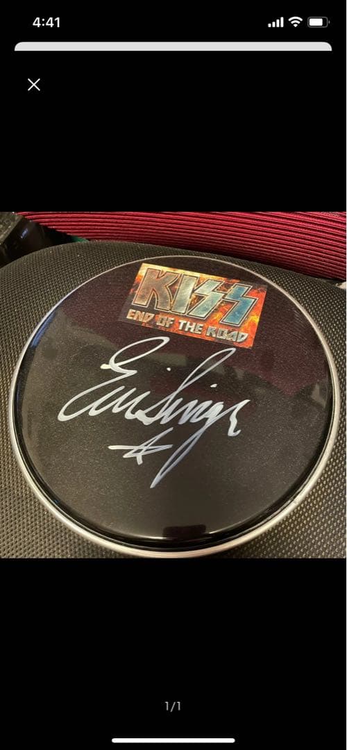 KISS ドラムヘッド　2019Eric Singer 直筆サイン Eric Singer Autographed KISS Drum Head - KISS Addiction