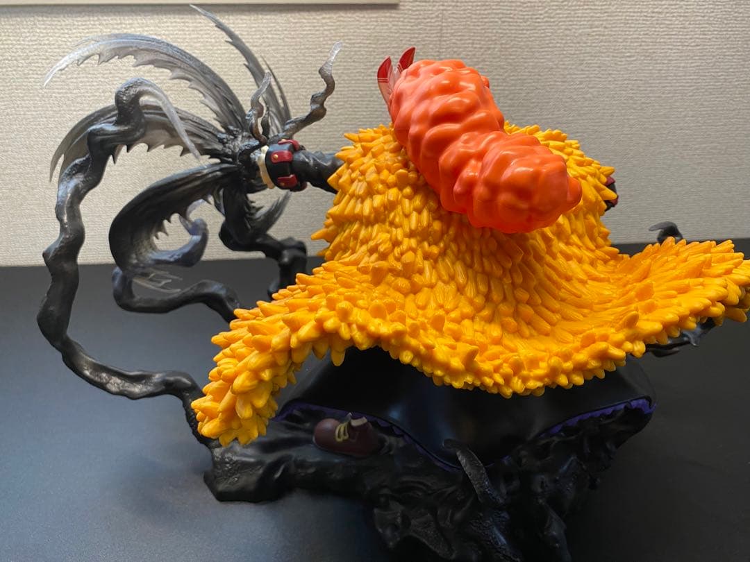 ワンピース　フィギュアーツ　黒ひげ　ティーチ　闇水　フィギュア