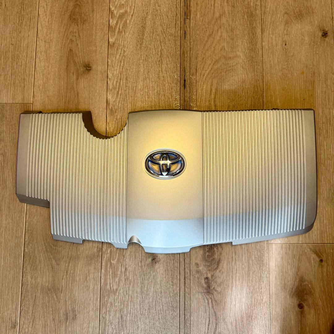 12601-37010　プリウス　50　エンジンカバー　カローラクロス　ポン付け 12601-37010 プリウス 50 エンジンカバー カローラクロス ポン付け