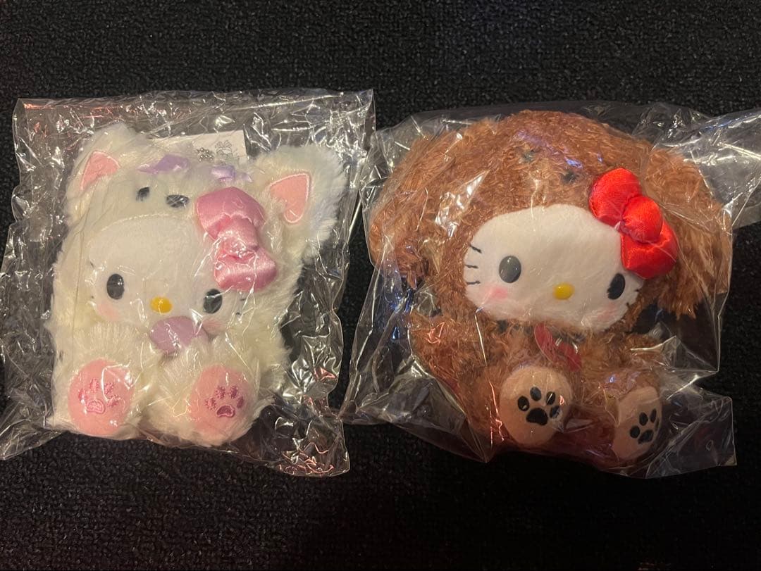 希少品ハローキティ ミニチュアダックスチワワマスコット 2点セット 希少品ハローキティ ミニチュアダックスチワワマスコット 2点セット